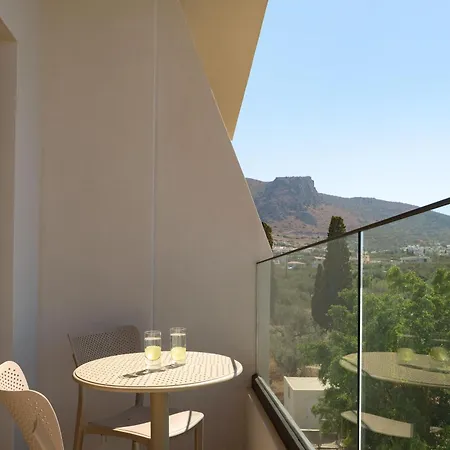 מלון Sergios הרסוניסוס