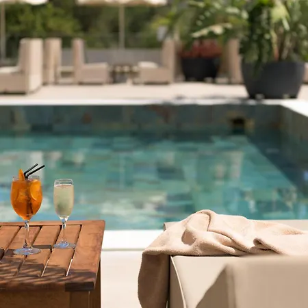 מלון Sergios הרסוניסוס