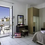 Hotel Sergios 4*