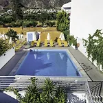 Hotel Sergios 4*